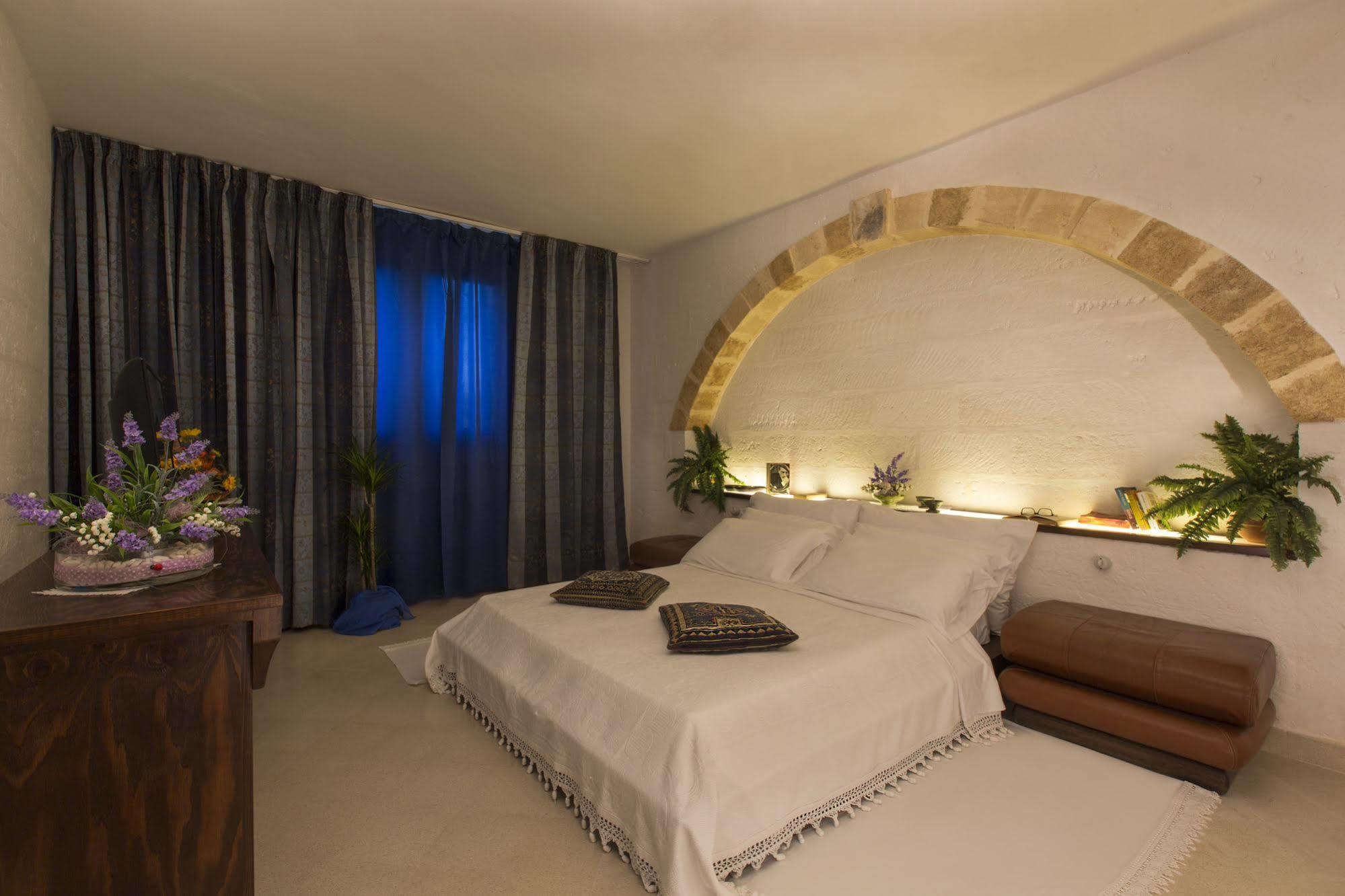 Masseria Quadrelli Bed and Breakfast Sanarica Εξωτερικό φωτογραφία